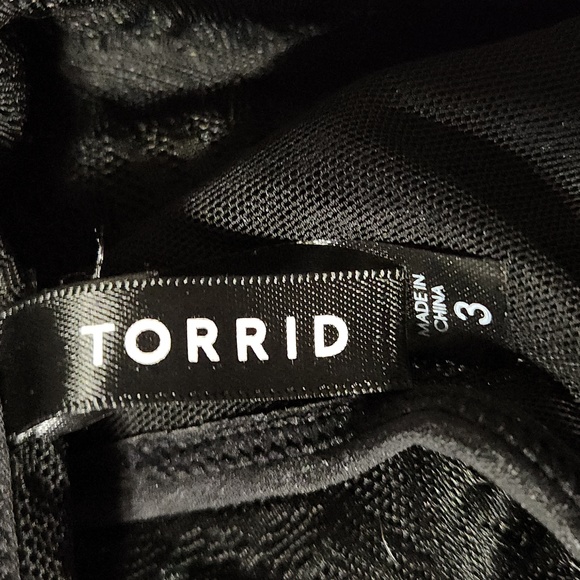 Torrid Slip - Picture 4 of 4